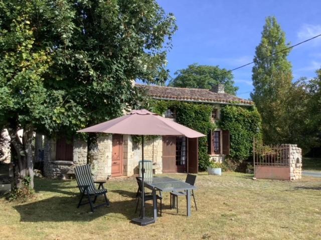 Traditional Charentais Cottage In Countryside 25 Minutes From Royan Balanzac Экстерьер фото